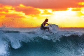 米兰体育入口-风云突变后的三重质疑，斯图加特迷失、马刺里程碑蒙尘，德布劳内用连续20场得分逆转反击